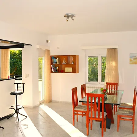 Sea View Villa *
